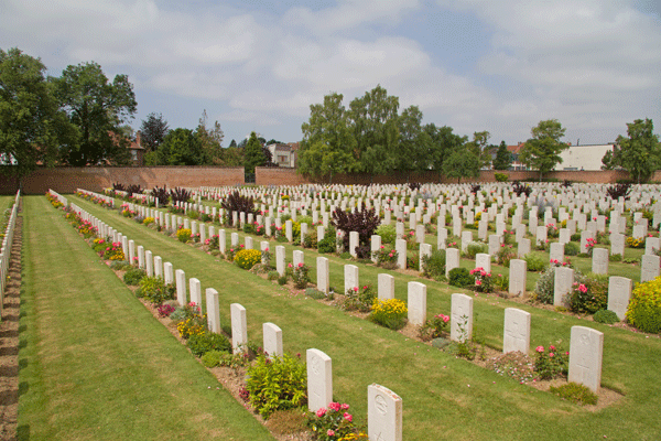 Faubourg D'Amiens cemetery in Arras